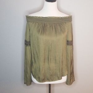 White Houses Black Market top